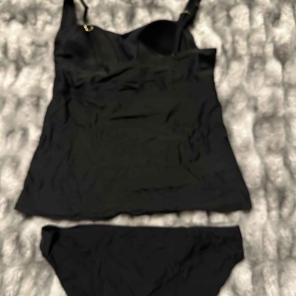 Merona black front twist Tankini. EUC size Large